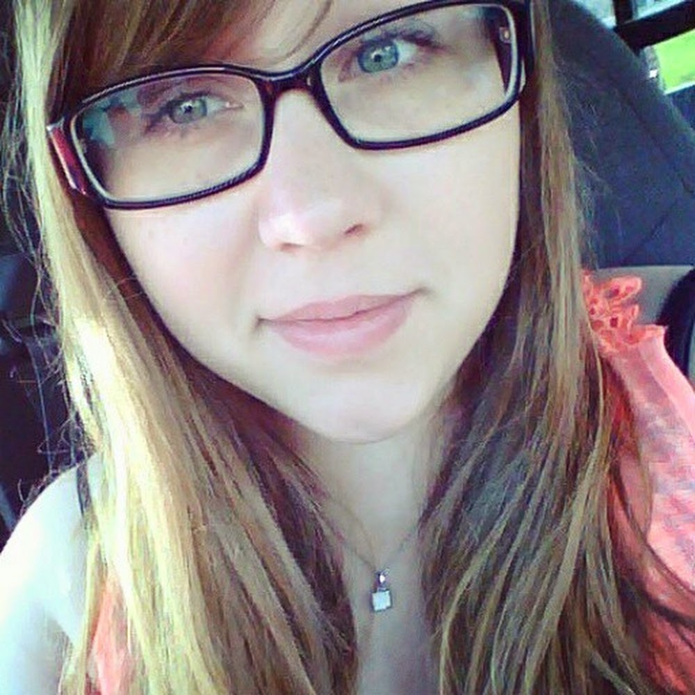 Meet your Posher, Camie